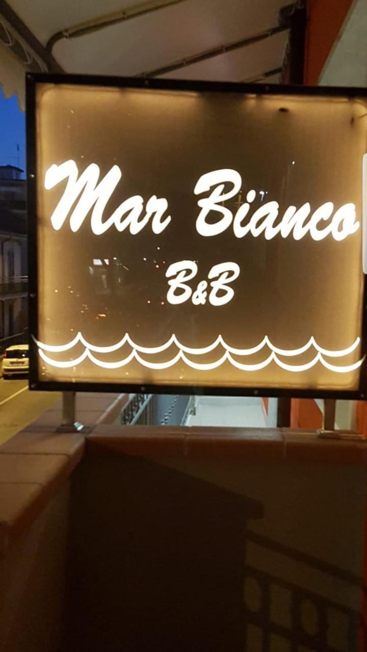 Marbianco B&B Marina Di Carrara Eksteriør bilde