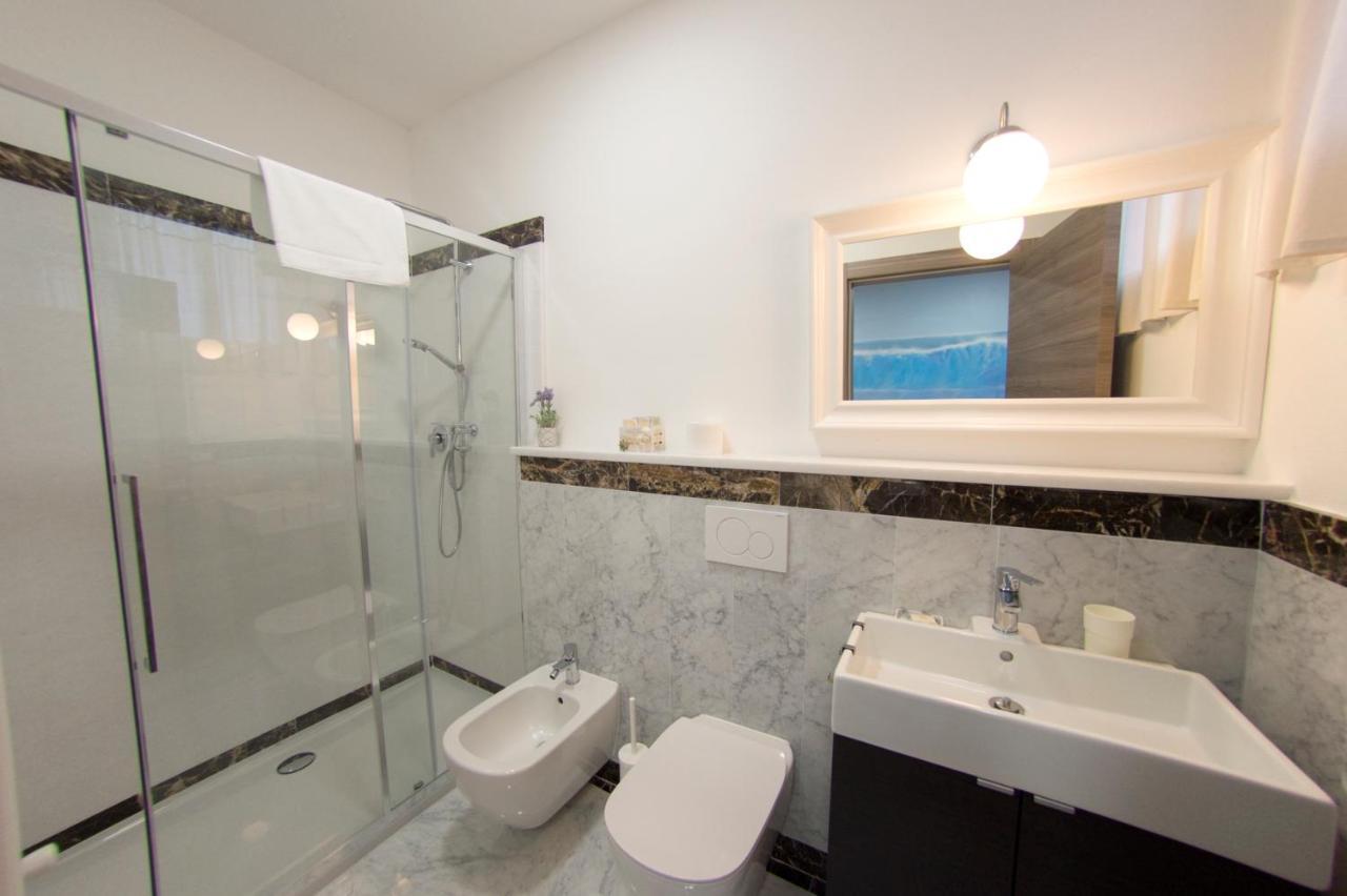 Marbianco B&B Marina Di Carrara Eksteriør bilde